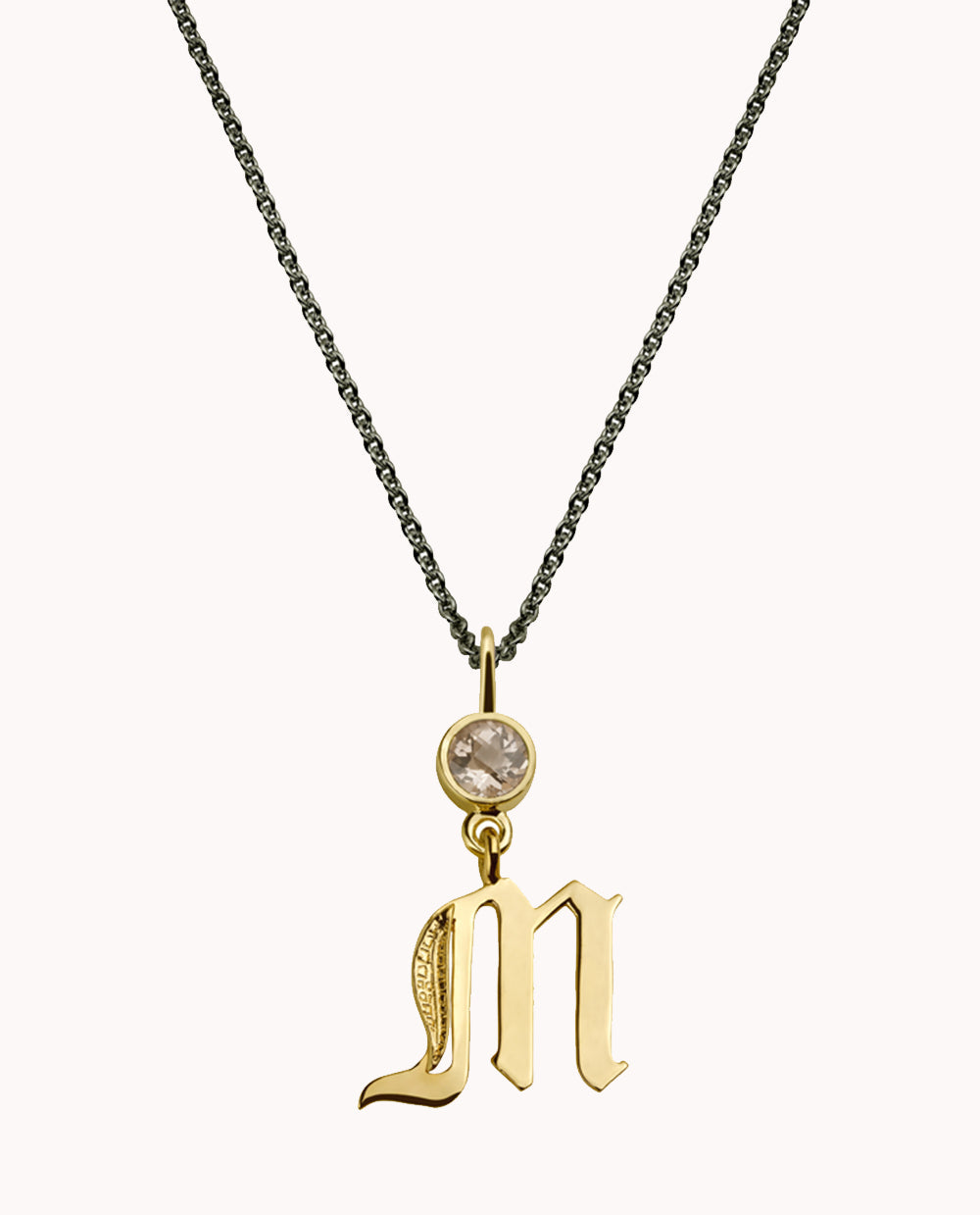 Collar Letra Chica M
