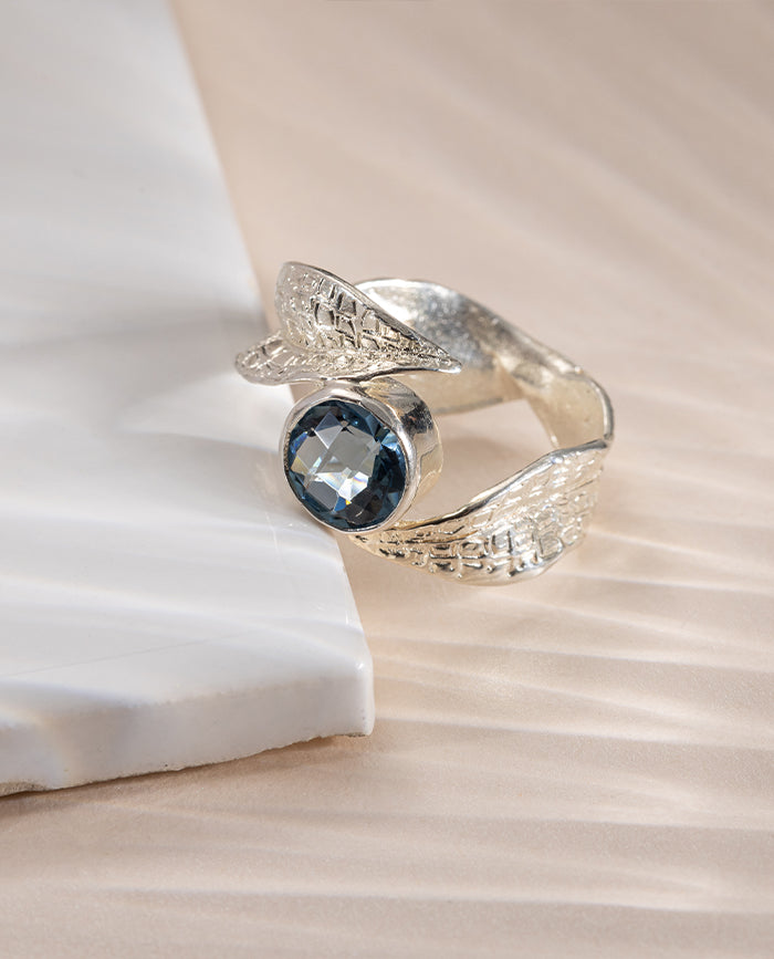 Anillo Nolina con Aguamarina en Plata