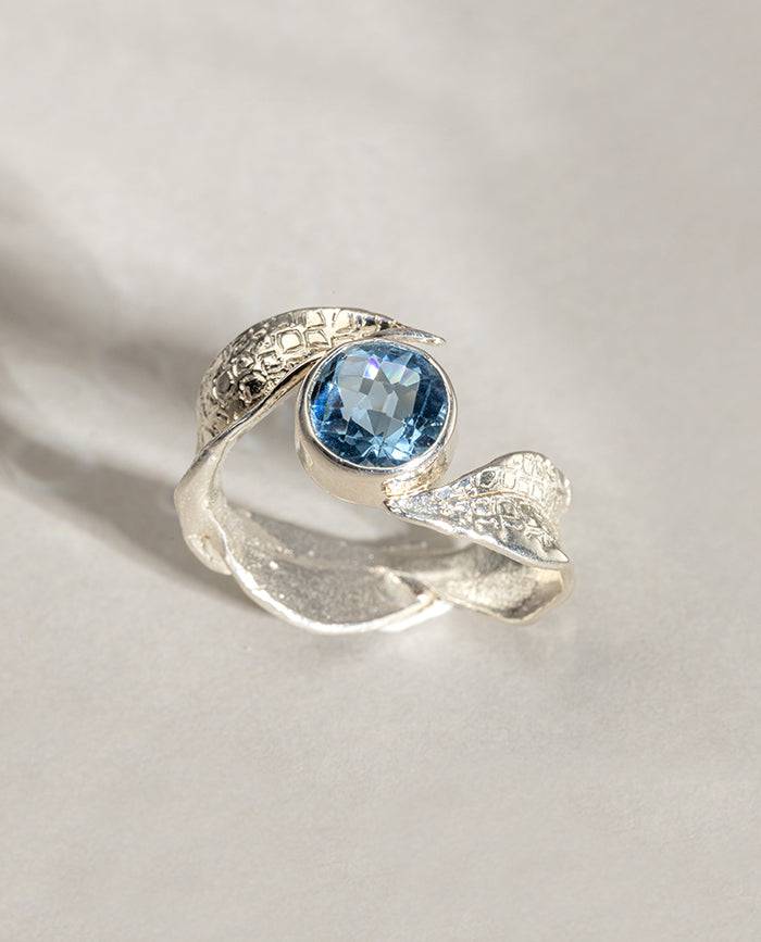 Anillo Nolina con Aguamarina en Plata