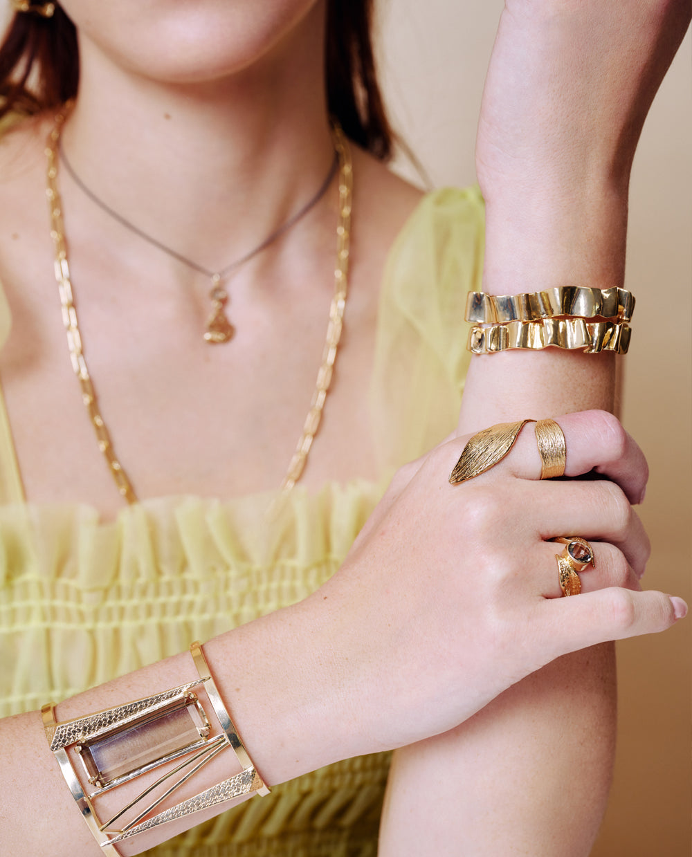 Collar Letra Chica C