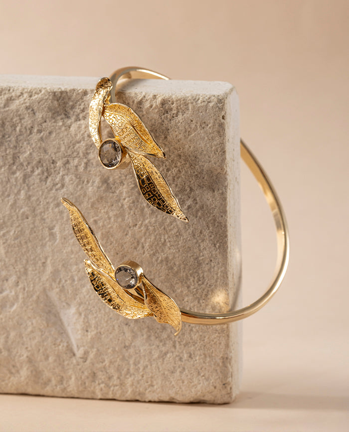 Arm Bracelet Brassia