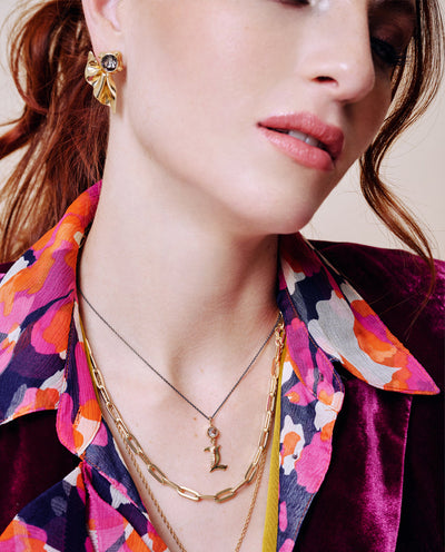 Collar Letra Chica T