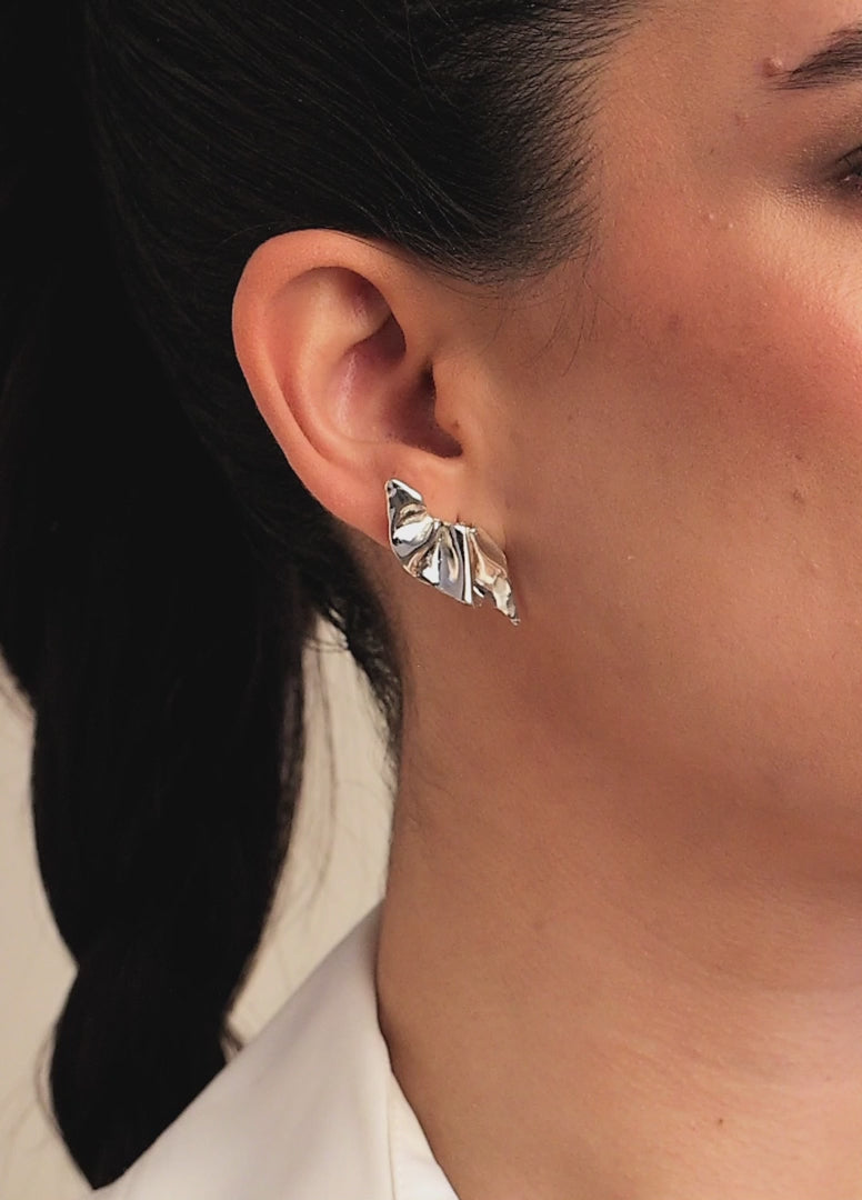 Video aurora-silver-earrings