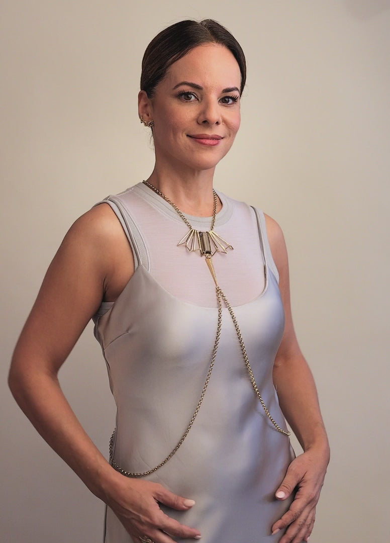 Video body-chain-naica