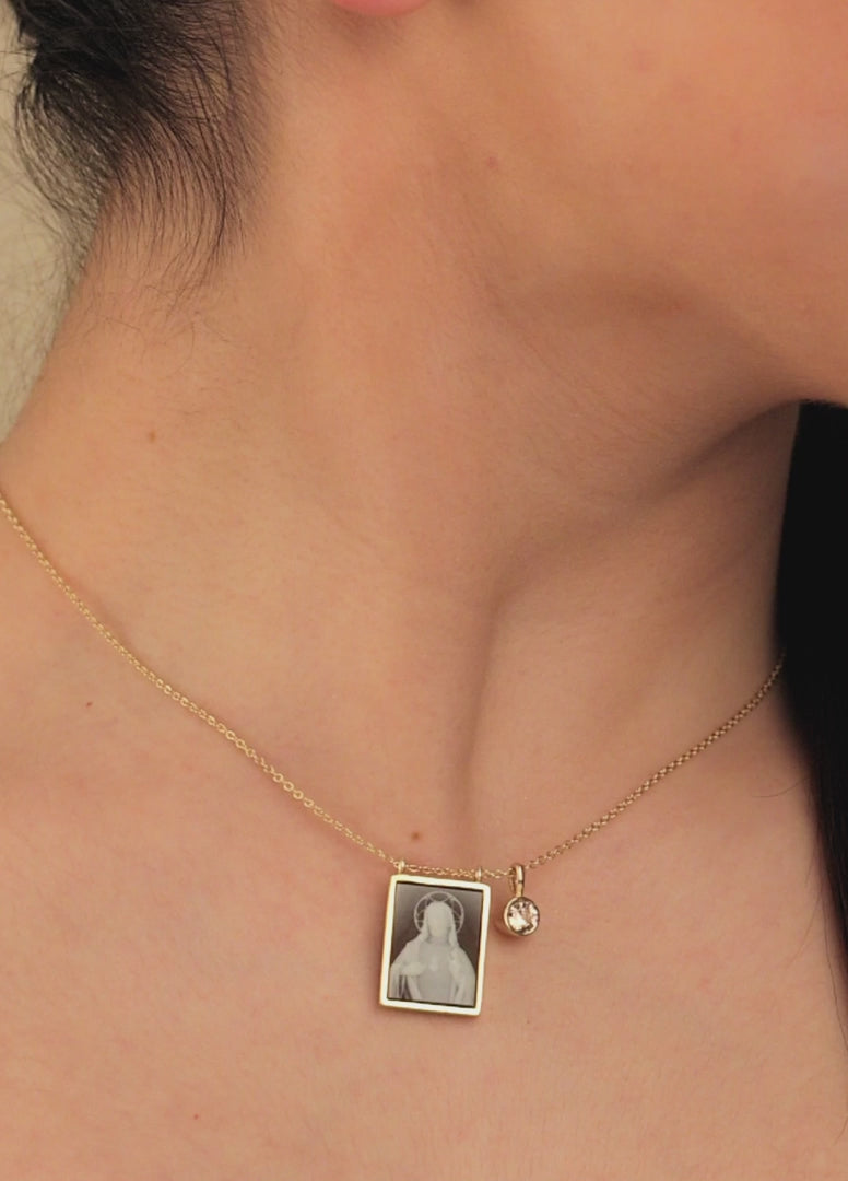 Video collar-escapulario-sagrado-corazon